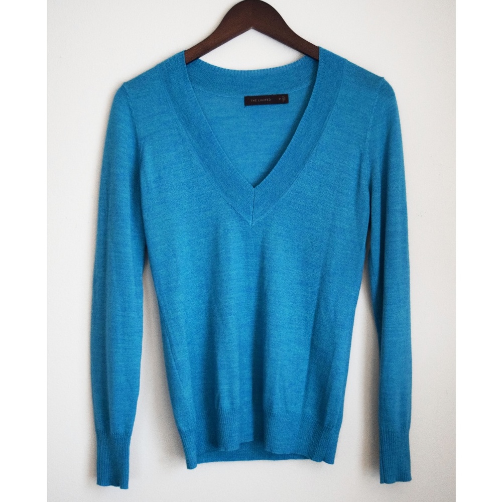 Merino Wool Blend Aqua Sea Blue V-Neck Sweater